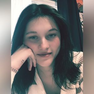 Meet your Posher, Gabrielle